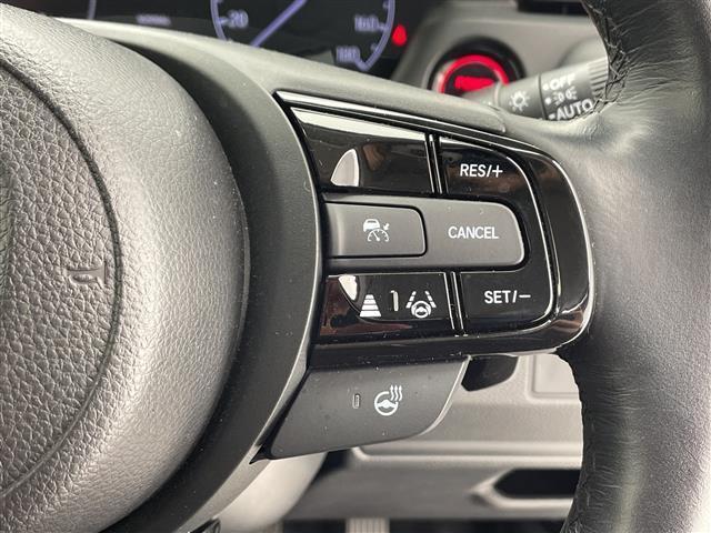 ヴェゼル ｅ：ＨＥＶ　Ｚ　ホンダコネクトナビ　ＢＴ　ＴＶ　カープレイ　ホンダセンシング　レーダークルーズコントロール　衝突軽減ブレーキ　ＢＳＭ　シートヒーター　ハンドルヒーター　ワイヤレス充電　ＥＴＣ２．０　前後ドラレコ（14枚目）