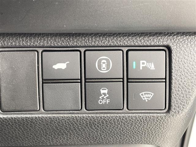 ヴェゼル ｅ：ＨＥＶ　Ｚ　ホンダコネクトナビ　ＢＴ　ＴＶ　カープレイ　ホンダセンシング　レーダークルーズコントロール　衝突軽減ブレーキ　ＢＳＭ　シートヒーター　ハンドルヒーター　ワイヤレス充電　ＥＴＣ２．０　前後ドラレコ（20枚目）