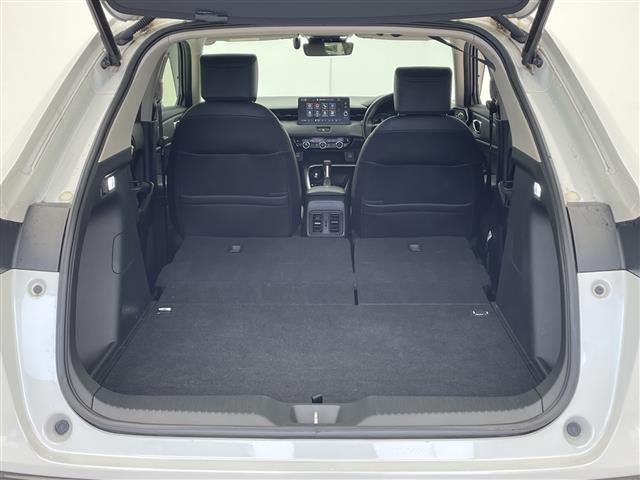 ヴェゼル ｅ：ＨＥＶ　Ｚ　ホンダコネクトナビ　ＢＴ　ＴＶ　カープレイ　ホンダセンシング　レーダークルーズコントロール　衝突軽減ブレーキ　ＢＳＭ　シートヒーター　ハンドルヒーター　ワイヤレス充電　ＥＴＣ２．０　前後ドラレコ（30枚目）