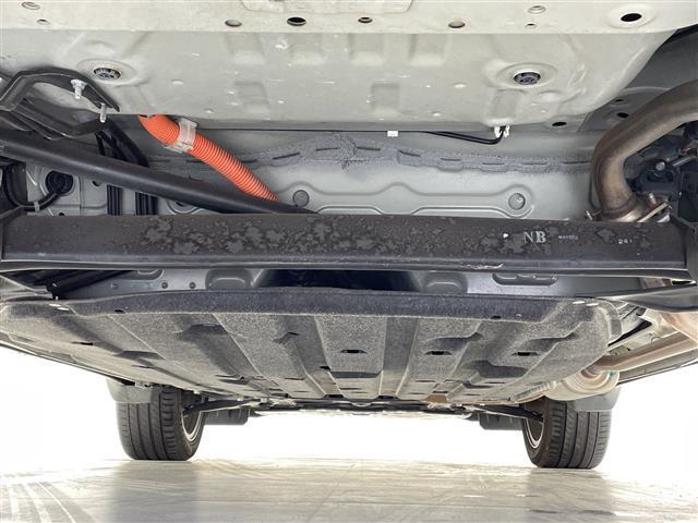 ヴェゼル ｅ：ＨＥＶ　Ｚ　ホンダコネクトナビ　ＢＴ　ＴＶ　カープレイ　ホンダセンシング　レーダークルーズコントロール　衝突軽減ブレーキ　ＢＳＭ　シートヒーター　ハンドルヒーター　ワイヤレス充電　ＥＴＣ２．０　前後ドラレコ（42枚目）