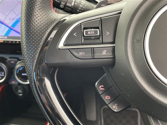 スイフトスポーツ ベースグレード 衝突軽減 ダブルサイドエアバック カーテンエアバック 横滑り防止 レーンキープアシスト コーナーセンサー 直噴ターボ ディラーTVナビ BT/CD/DVD/USB/SD 純正フロアマット オートライト(10枚目)