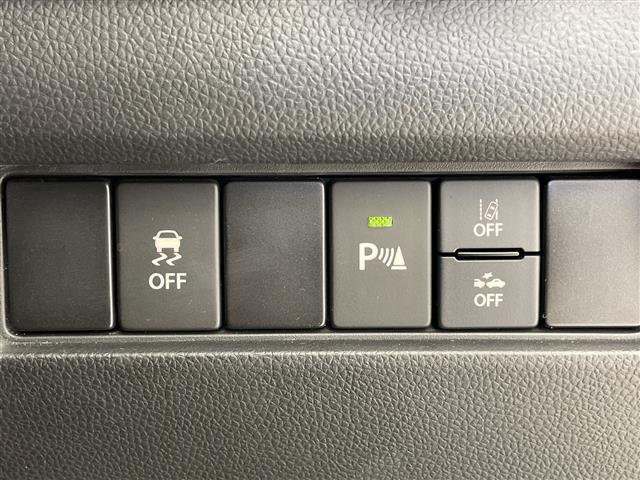 スイフトスポーツ ベースグレード 衝突軽減 ダブルサイドエアバック カーテンエアバック 横滑り防止 レーンキープアシスト コーナーセンサー 直噴ターボ ディラーTVナビ BT/CD/DVD/USB/SD 純正フロアマット オートライト(17枚目)