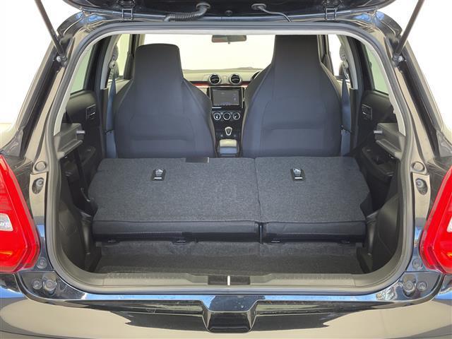 スイフトスポーツ ベースグレード 衝突軽減 ダブルサイドエアバック カーテンエアバック 横滑り防止 レーンキープアシスト コーナーセンサー 直噴ターボ ディラーTVナビ BT/CD/DVD/USB/SD 純正フロアマット オートライト(29枚目)