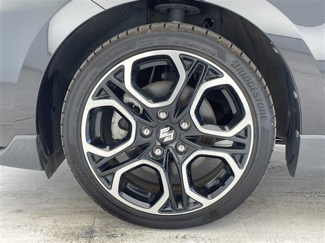 スイフトスポーツ ベースグレード 衝突軽減 ダブルサイドエアバック カーテンエアバック 横滑り防止 レーンキープアシスト コーナーセンサー 直噴ターボ ディラーTVナビ BT/CD/DVD/USB/SD 純正フロアマット オートライト(39枚目)