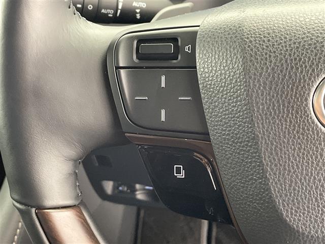 ヴェルファイアハイブリッド Ｚ　プレミア　デジタルインナーミラー／全方位カメラ／純正ディスプレイオーディオ／ワイヤレス充電／レザーシート／後席モニター／全席シートヒーター／前後コーナーセンサー／ガラスルーフ／ステアリングヒーター／パドルシフト（14枚目）