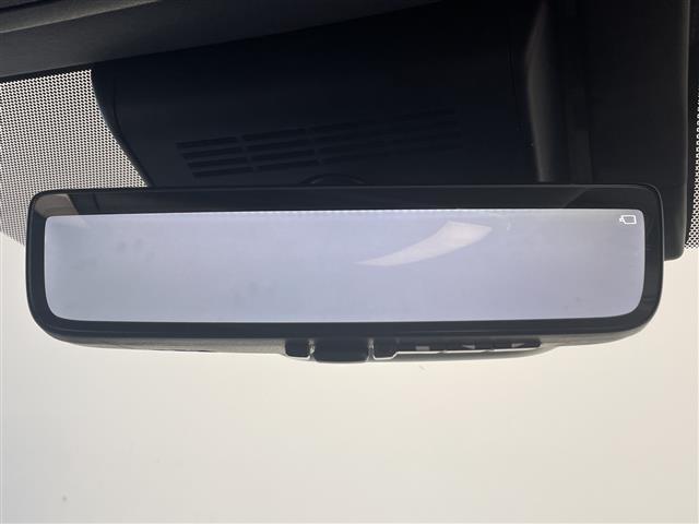 ヴェルファイアハイブリッド Ｚ　プレミア　デジタルインナーミラー／全方位カメラ／純正ディスプレイオーディオ／ワイヤレス充電／レザーシート／後席モニター／全席シートヒーター／前後コーナーセンサー／ガラスルーフ／ステアリングヒーター／パドルシフト（21枚目）