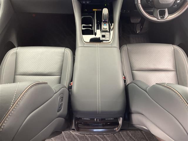 ヴェルファイアハイブリッド Ｚ　プレミア　デジタルインナーミラー／全方位カメラ／純正ディスプレイオーディオ／ワイヤレス充電／レザーシート／後席モニター／全席シートヒーター／前後コーナーセンサー／ガラスルーフ／ステアリングヒーター／パドルシフト（25枚目）