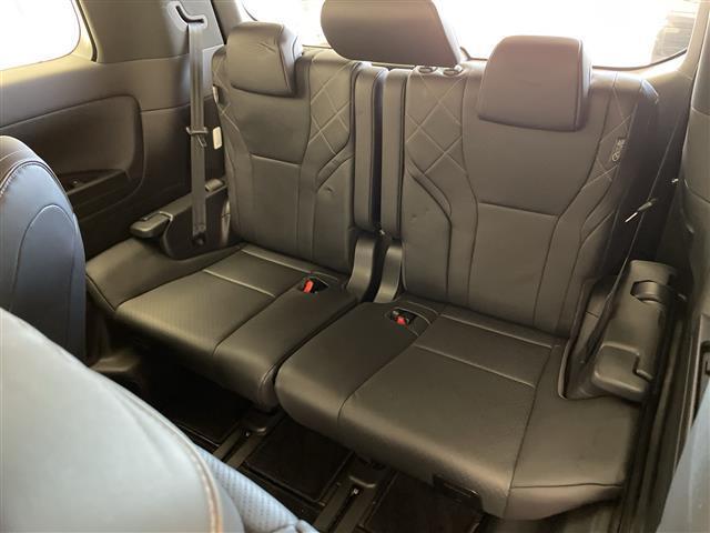 ヴェルファイアハイブリッド Ｚ　プレミア　デジタルインナーミラー／全方位カメラ／純正ディスプレイオーディオ／ワイヤレス充電／レザーシート／後席モニター／全席シートヒーター／前後コーナーセンサー／ガラスルーフ／ステアリングヒーター／パドルシフト（28枚目）