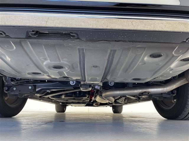 ヴェルファイアハイブリッド Ｚ　プレミア　デジタルインナーミラー／全方位カメラ／純正ディスプレイオーディオ／ワイヤレス充電／レザーシート／後席モニター／全席シートヒーター／前後コーナーセンサー／ガラスルーフ／ステアリングヒーター／パドルシフト（42枚目）