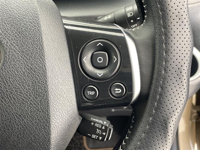 シエンタ ファンベースＧ　グランパー　純正ナビ（ＢＴ／ＣＤ／ＤＶＤ／ＴＶ））　衝突軽減　ｉｎｎｏカーゴキャリア　社外ホイール　レーンキープ　ビルトインＥＴＣ　ＡＣ１００Ｖ　電格ミラー　ＵＳＢ給電　革ステアリング　ステアリングリモコン　クル（12枚目）