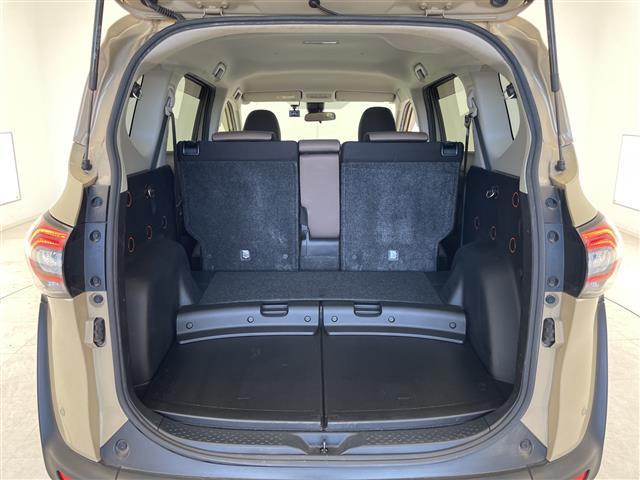 シエンタ ファンベースＧ　グランパー　純正ナビ（ＢＴ／ＣＤ／ＤＶＤ／ＴＶ））　衝突軽減　ｉｎｎｏカーゴキャリア　社外ホイール　レーンキープ　ビルトインＥＴＣ　ＡＣ１００Ｖ　電格ミラー　ＵＳＢ給電　革ステアリング　ステアリングリモコン　クル（30枚目）