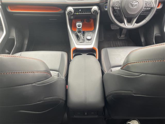 ＲＡＶ４ アドベンチャー　ＴＲＤフロントロアガーニッシュ　純正ディスプレイオーディオ　バックカメラ　レーダー探知機　ステアリングリモコン　純正ビルトインＥＴＣ　トヨタセーフティセンス　ＩＳＯＦＩＸ　レザーシート　パワーシート（24枚目）