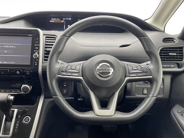 セレナ ハイウェイスター　純正９インチＳＤナビ　フルセグＴＶ　Ｂｌｕｅｔｏｏｔｈ　ＣＤ　ＤＶＤ　バックカメラ　全方位カメラ　ＥＴＣ　両側パワースライドドア　クルーズコントロール　ステアリングリモコン　衝突被害軽減システム（9枚目）