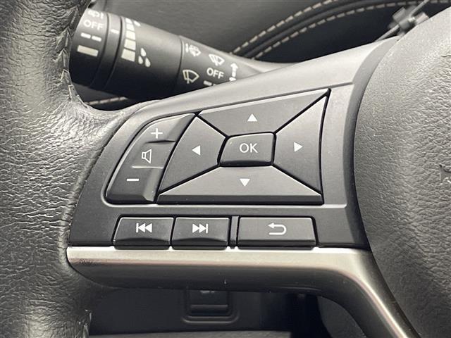 セレナ ハイウェイスター　純正９インチＳＤナビ　フルセグＴＶ　Ｂｌｕｅｔｏｏｔｈ　ＣＤ　ＤＶＤ　バックカメラ　全方位カメラ　ＥＴＣ　両側パワースライドドア　クルーズコントロール　ステアリングリモコン　衝突被害軽減システム（12枚目）