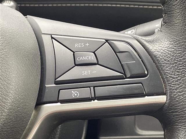 セレナ ハイウェイスター　純正９インチＳＤナビ　フルセグＴＶ　Ｂｌｕｅｔｏｏｔｈ　ＣＤ　ＤＶＤ　バックカメラ　全方位カメラ　ＥＴＣ　両側パワースライドドア　クルーズコントロール　ステアリングリモコン　衝突被害軽減システム（13枚目）