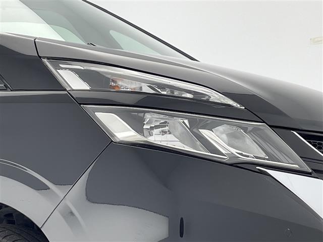 セレナ ハイウェイスター　純正９インチＳＤナビ　フルセグＴＶ　Ｂｌｕｅｔｏｏｔｈ　ＣＤ　ＤＶＤ　バックカメラ　全方位カメラ　ＥＴＣ　両側パワースライドドア　クルーズコントロール　ステアリングリモコン　衝突被害軽減システム（37枚目）