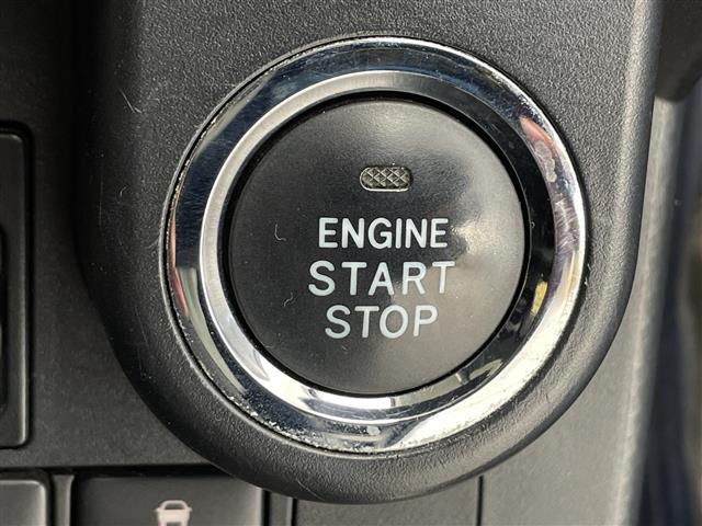 店頭在庫以外にも全国約４万台※の在庫から、ぴったりな１台をご提案します！※２０２３年１０月現在の在庫台数です。売約済の可能性があります。