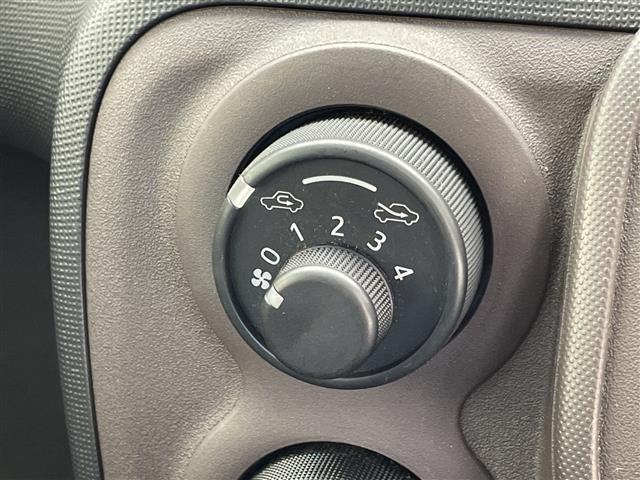 ポルテ Ｘ　純正７インチナビ　Ｂｌｕｅｔｏｏｔｈ　ＣＤ　ＴＶ　片側パワースライドドア　アイドリングストップ　ステアリングスイッチ　純正フロアマット　フォグランプ　電格ミラー　ドアバイザー　スタートボタン（13枚目）