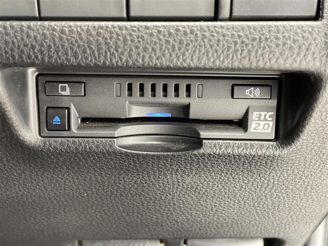 ハリアー Z 12.3インチナビ BT TV カープレイ モデリスタエアロ JBLサウンド トヨタセーフティセンス 全方位カメラ HUD BSM デジタルインナーミラー 社外ダウンサス ETC2.0 フロアマット(6枚目)