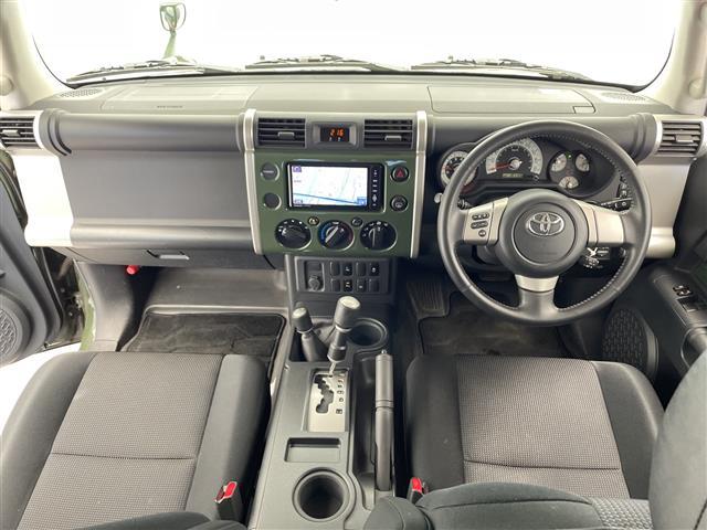 ＦＪクルーザー カラーパッケージ　社外ナビ　フルセグＴＶ　クルーズコントロール　後コーナーセンサー　ＥＴＣ　ルーフキャリア　フロアマット　ドアバイザー　背面タイヤ　バックカメラ（42枚目）