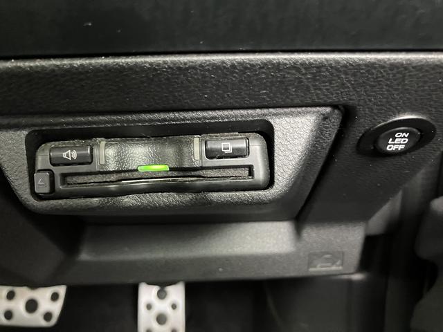 レヴォーグ ＳＴＩスポーツ　ＥＸ　ＳＴＩエアロ　クリスタルブラックシリカ（22枚目）