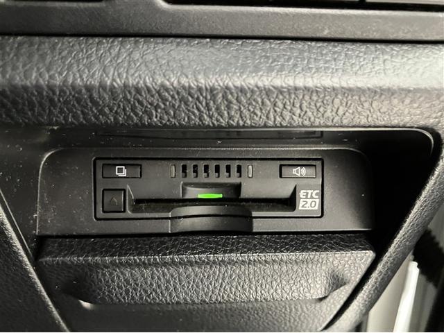 ヴォクシー ＺＳ　煌ＩＩ　トヨタセーフティセンス　クルーズコントロール　純正ＳＤナビ　社外後席モニター　ＥＴＣ２．０　バックモニター　両側パワースライドドア　Ｂｌｕｅｔｏｏｔｈ接続　フルセグＴＶ　ＣＤ・ＤＶＤ再生　ＬＥＤライト（19枚目）