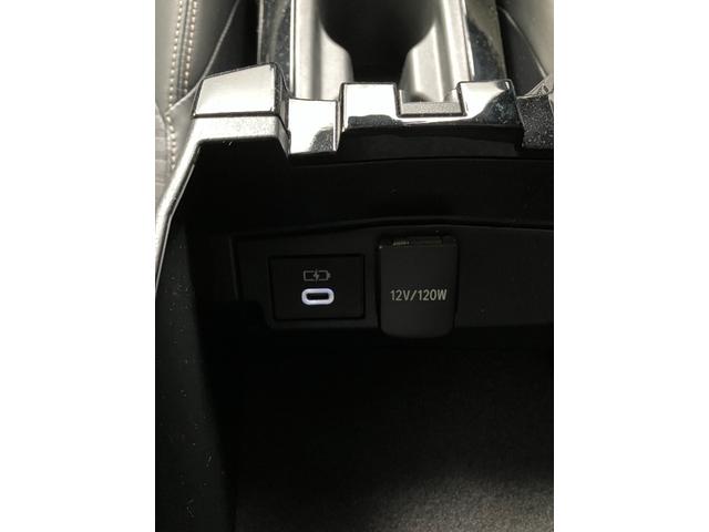 カローラツーリング ダブルバイビー トヨタセーフティセンス レーダークルコン ブラインドスポットモニター ディスプレイオーディオナビ ETC2.0 バックモニター シートヒーター ステアリングヒーター ウインドシールドデアイサー(25枚目)