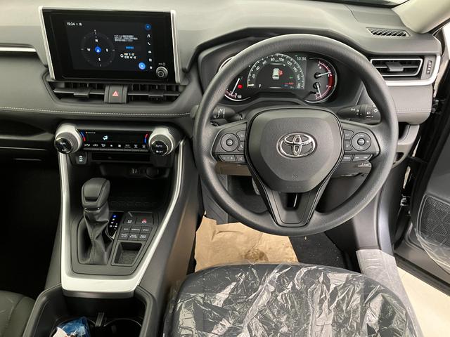 ＲＡＶ４ Ｘ　ひょう害車　トヨタセーフティセンス　レーダークルコン　ブラインドスポットモニター　ディスプレイオーディオ　ＬＥＤヘッドライト　ＥＴＣ２．０　バックモニター　ウィンドシールドデアイサー　スマートキー（2枚目）