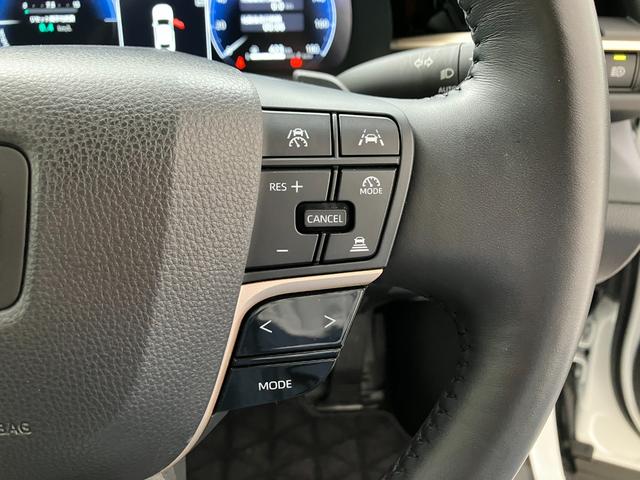 クラウンクロスオーバー RSアドバンスド トヨタセーフティセンス モデリスタフルエアロ 本革シート サンルーフ レーダークルコン ブラインドスポットモニター ディスプレイオーディオナビ ETC2.0 シートエアコン ヘッドアップディスプレイ(16枚目)