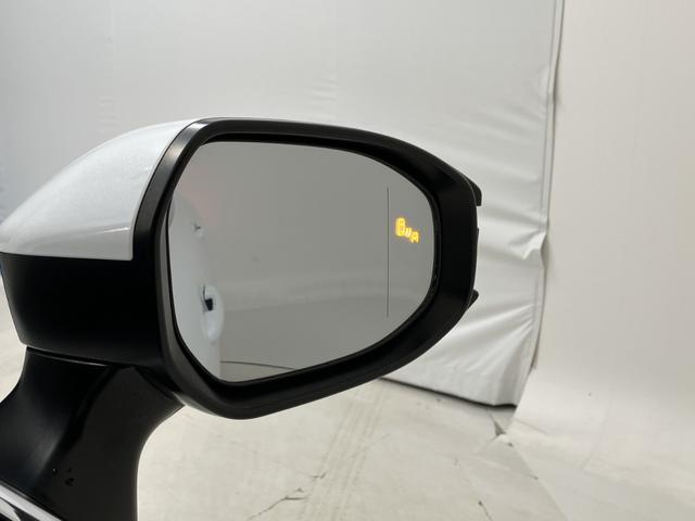 クラウンクロスオーバー RSアドバンスド トヨタセーフティセンス モデリスタフルエアロ 本革シート サンルーフ レーダークルコン ブラインドスポットモニター ディスプレイオーディオナビ ETC2.0 シートエアコン ヘッドアップディスプレイ(38枚目)