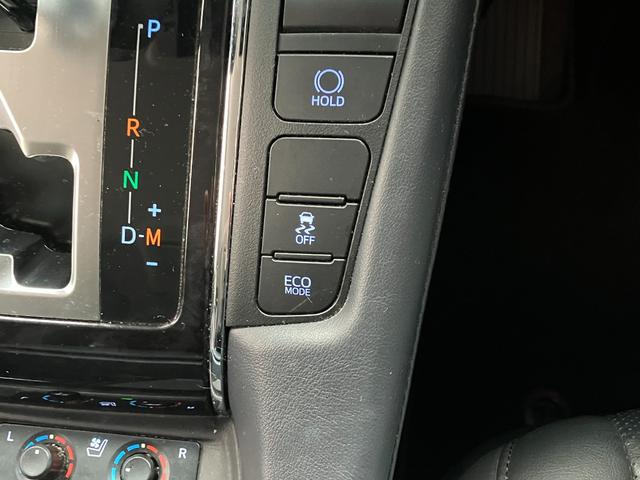 ビークルスタビリティコントロール、いわゆる横滑り防止装置です。ＡＢＳと連携し、高いレベルでの安全走行が可能となっております。装置に頼らず、安全運転を心がけましょう。