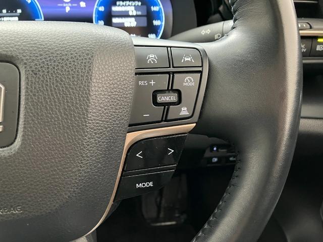 クラウンクロスオーバー Ｇアドバンスド　４ＷＤ　トヨタセーフティセンス　ヘッドアップディスプレイ　レーダークルコン　ブラインドスポットモニター　全周囲モニター　ディスプレイオーディオ　純正ドラレコ　ＥＴＣ２．０　パワーバックドア（17枚目）