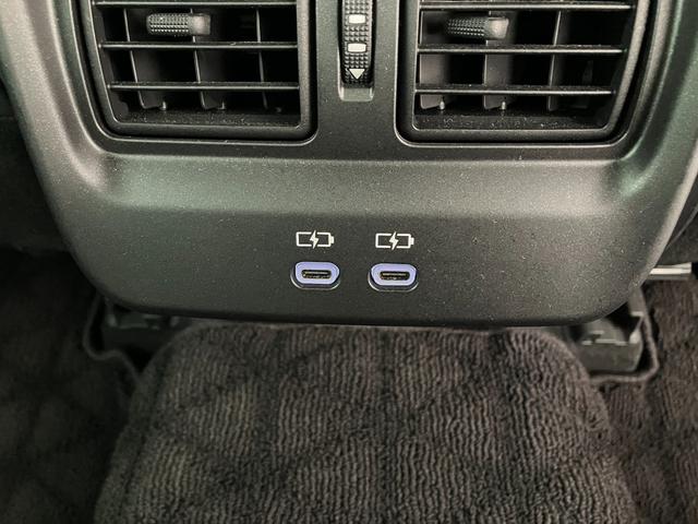 クラウンクロスオーバー Ｇアドバンスド　４ＷＤ　トヨタセーフティセンス　ヘッドアップディスプレイ　レーダークルコン　ブラインドスポットモニター　全周囲モニター　ディスプレイオーディオ　純正ドラレコ　ＥＴＣ２．０　パワーバックドア（27枚目）