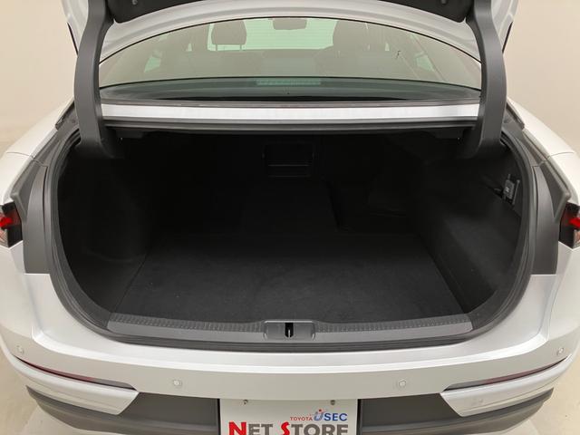 クラウンクロスオーバー Ｇアドバンスド　４ＷＤ　トヨタセーフティセンス　ヘッドアップディスプレイ　レーダークルコン　ブラインドスポットモニター　全周囲モニター　ディスプレイオーディオ　純正ドラレコ　ＥＴＣ２．０　パワーバックドア（32枚目）