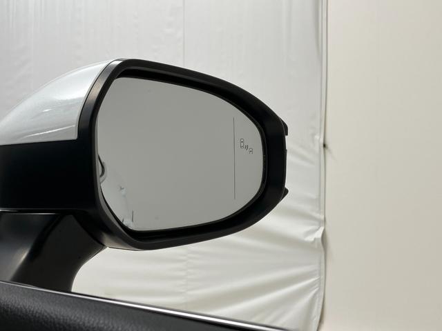 クラウンクロスオーバー Ｇアドバンスド　４ＷＤ　トヨタセーフティセンス　ヘッドアップディスプレイ　レーダークルコン　ブラインドスポットモニター　全周囲モニター　ディスプレイオーディオ　純正ドラレコ　ＥＴＣ２．０　パワーバックドア（38枚目）