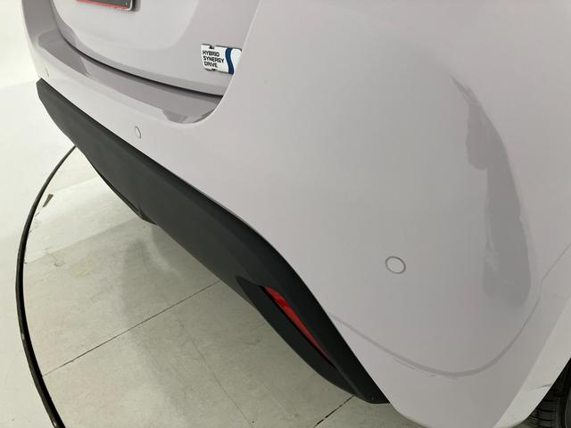 ヤリス ハイブリッドＺ　トヨタセーフティセンス　レーダークルーズコントロール　ディスプレイオーディオナビ　ＬＥＤヘッドライト　キーレスエントリー　ＥＴＣ　バックモニター　シートヒーター　ステアリングヒーター　ミラー型ドラレコ（28枚目）