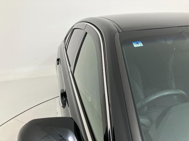 クラウンハイブリッド ＲＳ　トヨタセーフティセンス　レーダークルコン　ブラインドスポットモニター　ディスプレイオーディオナビ　ＣＤ＆ＤＶＤ再生　フルセグＴＶ　ＥＴＣ２．０　バックモニター　シートヒーター　ＬＥＤヘッドライト（31枚目）