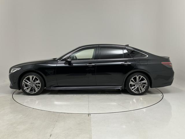 クラウンハイブリッド ＲＳ　トヨタセーフティセンス　レーダークルコン　ブラインドスポットモニター　ディスプレイオーディオナビ　ＣＤ＆ＤＶＤ再生　フルセグＴＶ　ＥＴＣ２．０　バックモニター　シートヒーター　ＬＥＤヘッドライト（35枚目）