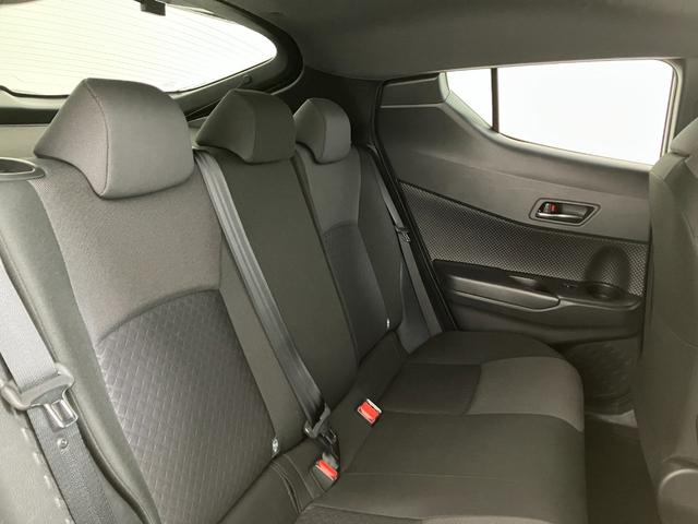 Ｃ－ＨＲ Ｓ　トヨタセーフティセンス　レーダークルーズコントロール　パノラミックビューモニター　ディスプレイオーディオ　Ｂｌｕｅｔｏｏｔｈ接続　ＵＳＢ接続　フルセグＴＶ　ＥＴＣ　スマートキー　ＬＥＤヘッドライト（27枚目）