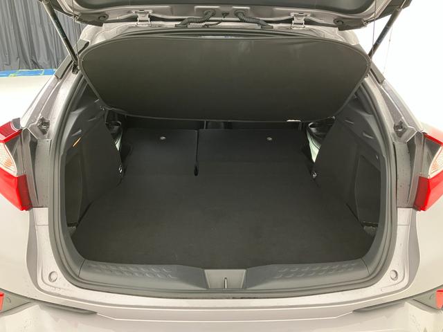 Ｃ－ＨＲ Ｓ　トヨタセーフティセンス　レーダークルーズコントロール　パノラミックビューモニター　ディスプレイオーディオ　Ｂｌｕｅｔｏｏｔｈ接続　ＵＳＢ接続　フルセグＴＶ　ＥＴＣ　スマートキー　ＬＥＤヘッドライト（29枚目）