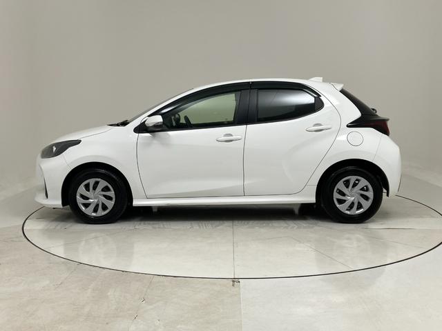 ヤリス ハイブリッドＸ　トヨタセーフティセンス　ディスプレイオーディオナビ　Ｂｌｕｅｔｏｏｔｈ接続　レーダークルーズコントロール　キーレスエントリー　ＥＴＣ　オートエアコン　１年間走行距離無制限保証（29枚目）