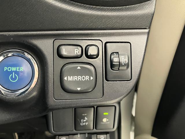 アクア G 純正メモリーナビ フルセグTV CD&DVD再生 Bluetooth接続 バックモニター スマートキー ETC オートエアコン 1年間走行距離無制限保証(15枚目)