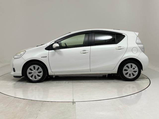 アクア G 純正メモリーナビ フルセグTV CD&DVD再生 Bluetooth接続 バックモニター スマートキー ETC オートエアコン 1年間走行距離無制限保証(27枚目)