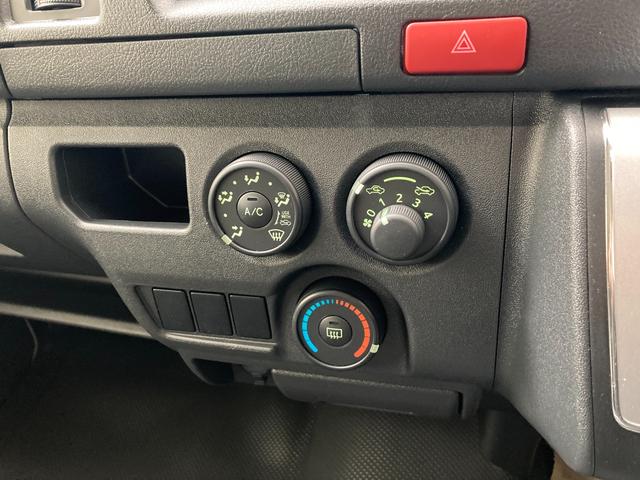 ハイエースバン ロングDX 雹害車 トヨタセーフティセンス ICS AC100V/100W キーレスエントリー マニュアルエアコン(6枚目)