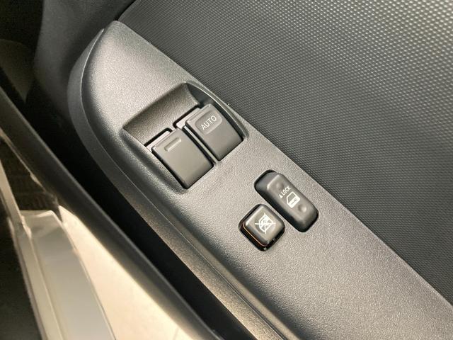 ハイエースバン ロングDX 雹害車 トヨタセーフティセンス ICS AC100V/100W キーレスエントリー マニュアルエアコン(10枚目)