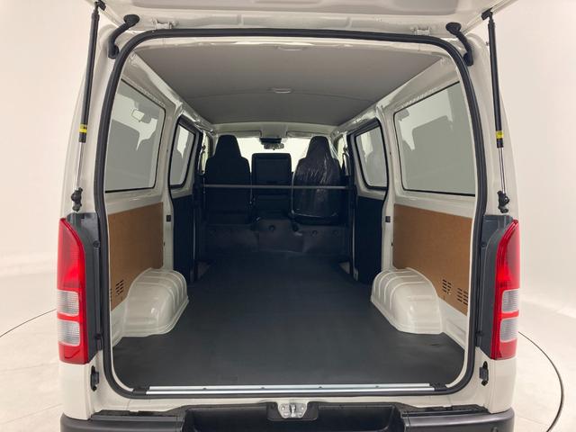 ハイエースバン ロングDX 雹害車 トヨタセーフティセンス ICS AC100V/100W キーレスエントリー マニュアルエアコン(19枚目)