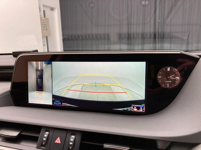 ES ES300h バージョンL レクサスセーフティシステム 本革シート サンルーフ マークレビンソン デジタルインナーミラー デジタルアウターミラー 全周囲モニター ディスプレイオーディオナビ ETC2.0 シートエアコン(7枚目)
