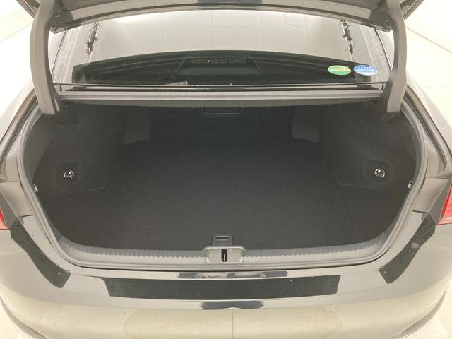 ES ES300h バージョンL レクサスセーフティシステム 本革シート サンルーフ マークレビンソン デジタルインナーミラー デジタルアウターミラー 全周囲モニター ディスプレイオーディオナビ ETC2.0 シートエアコン(40枚目)