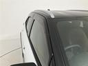 ドアバイザーも付いています。雨の日に少し窓を開けても、雨水が入りにくく、喫煙する方などにも強い味方です。