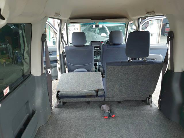 クルーズ 4WD タイミングチェーン オーバーヘッドシェルフ プライバシーガラス 純正ナビ TV ETC テレビ キーレス(20枚目)
